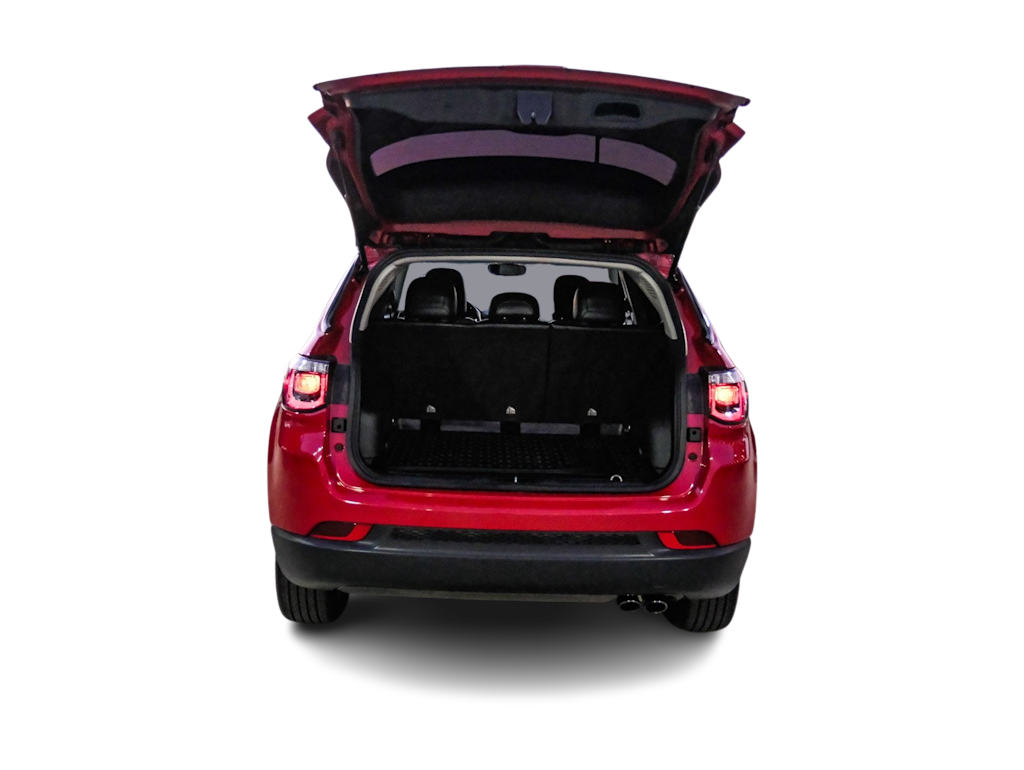 Thumbnail: 2020 Jeep Compass - 14