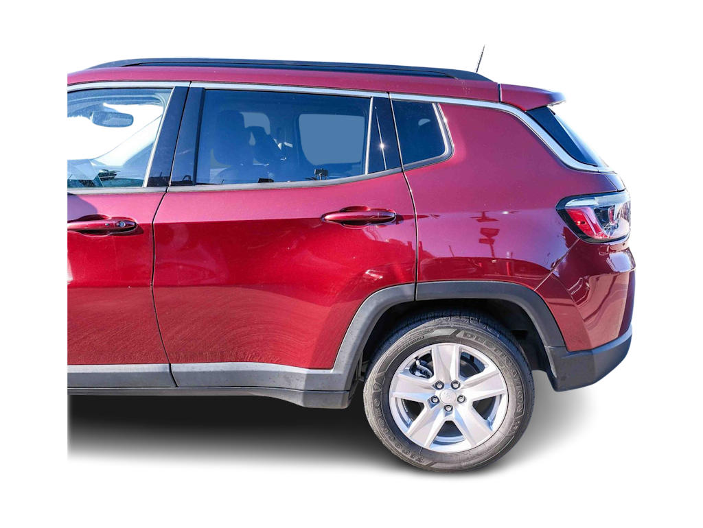 Thumbnail: 2022 Jeep Compass - 17