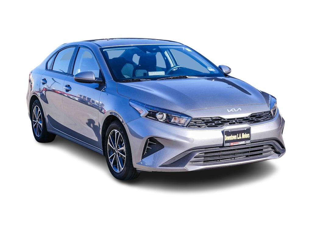 Thumbnail: 2024 Kia Forte - 17