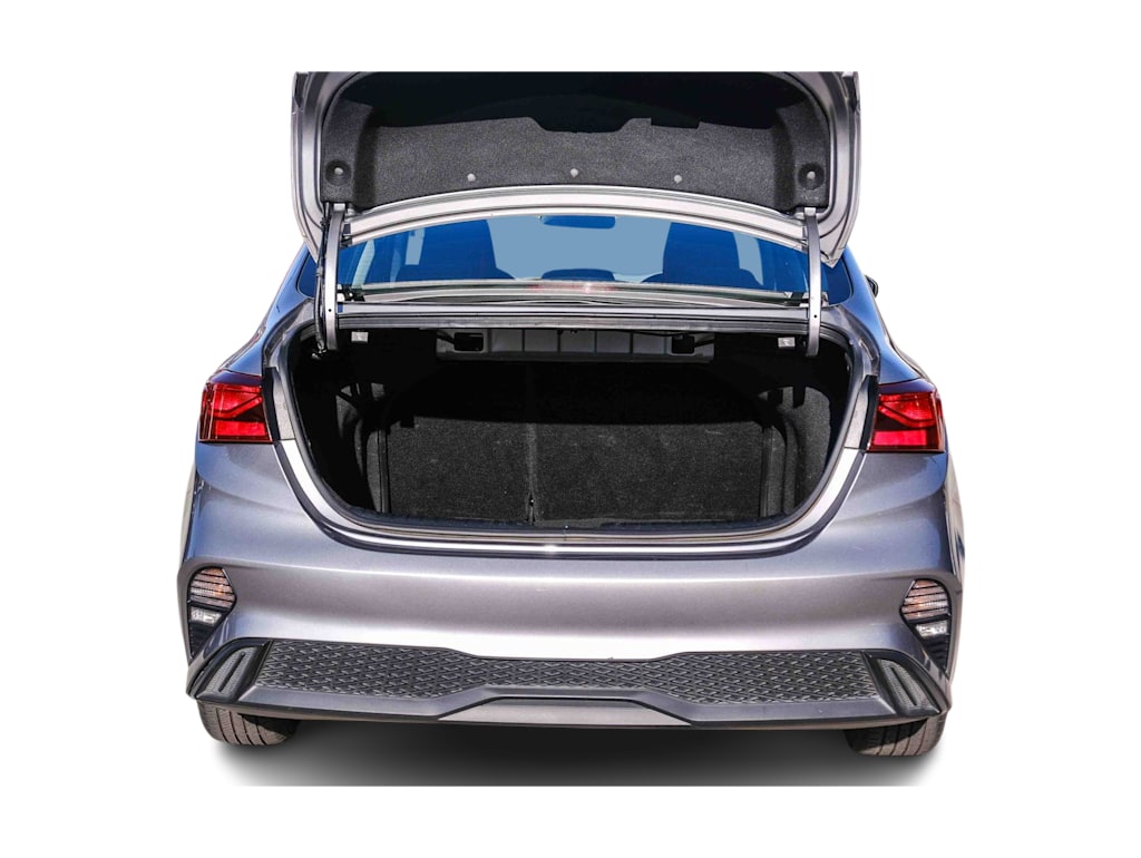 Thumbnail: 2024 Kia Forte - 15