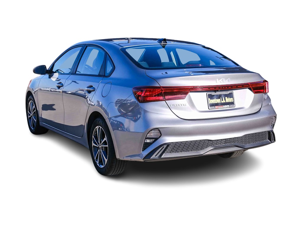 Thumbnail: 2024 Kia Forte - 3