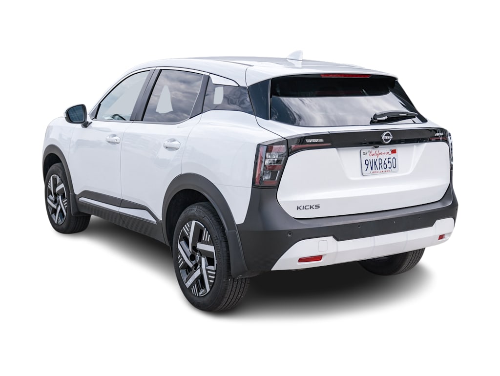 Thumbnail: 2025 Nissan Kicks - 4