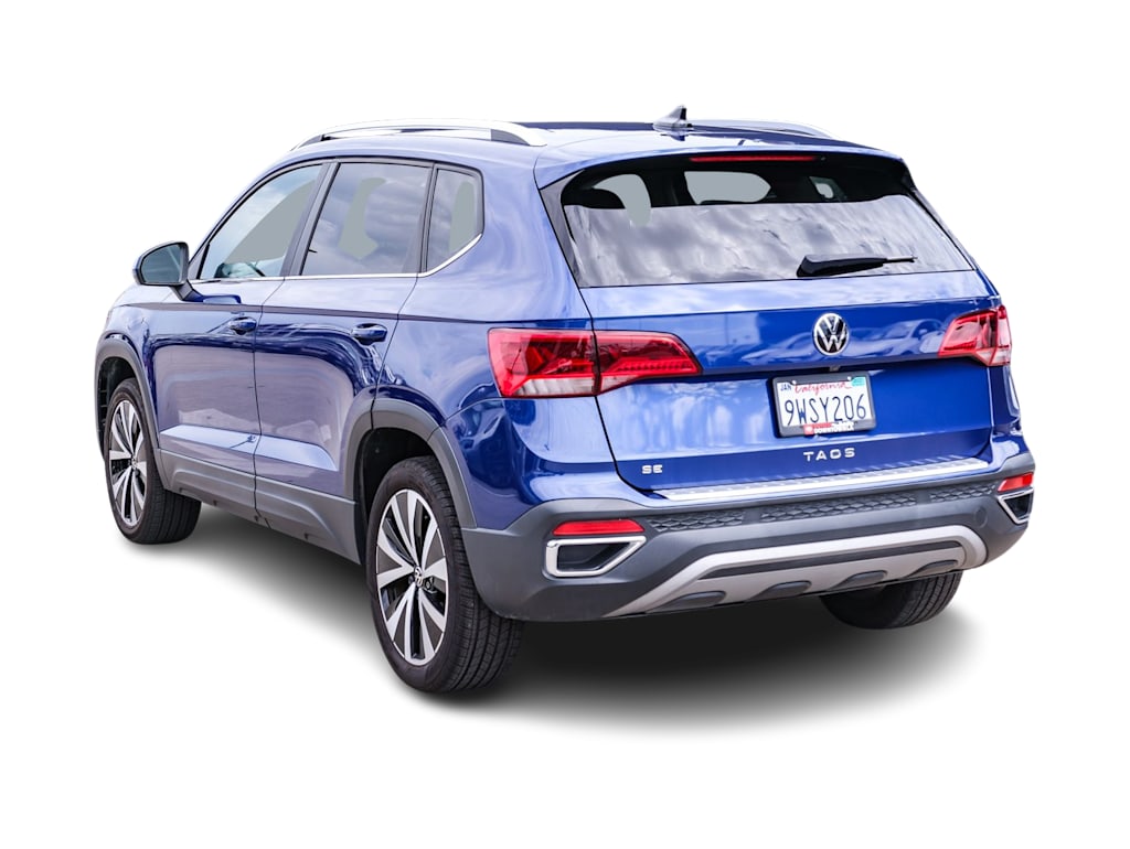 Thumbnail: 2022 Volkswagen Taos - 4