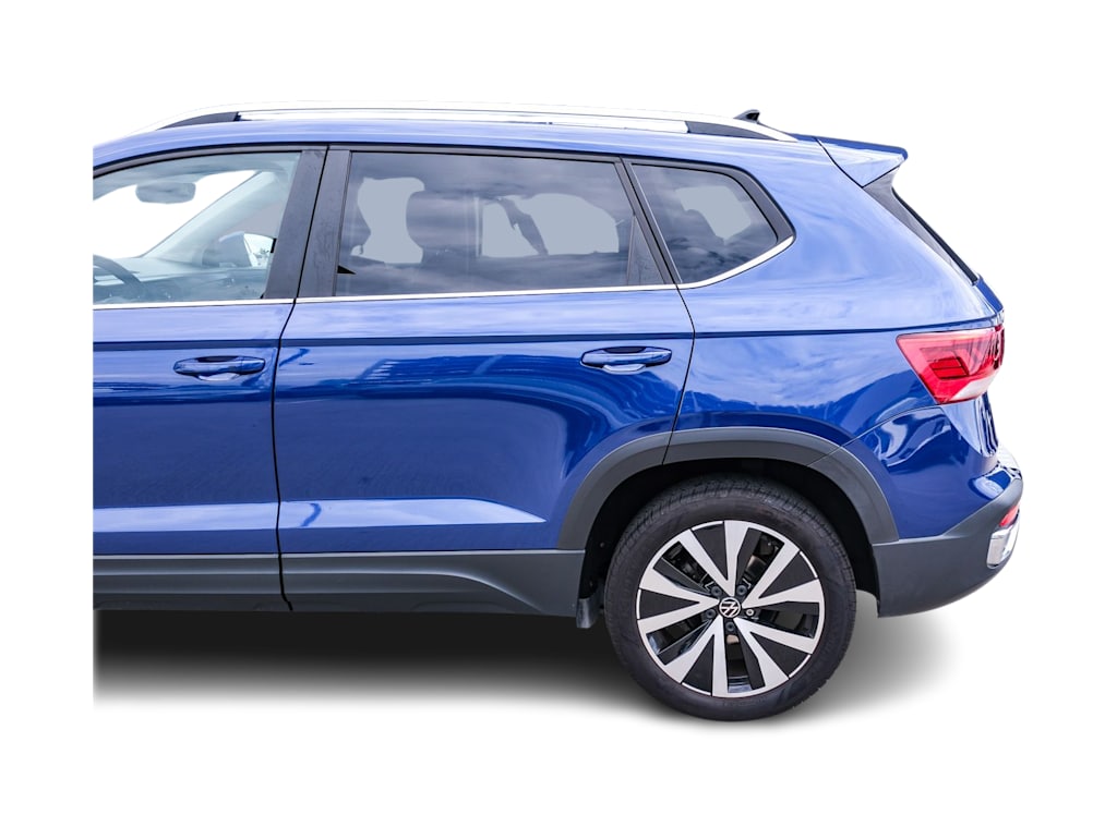 Thumbnail: 2022 Volkswagen Taos - 3