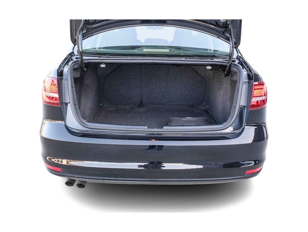 Thumbnail: 2018 Volkswagen Jetta - 28