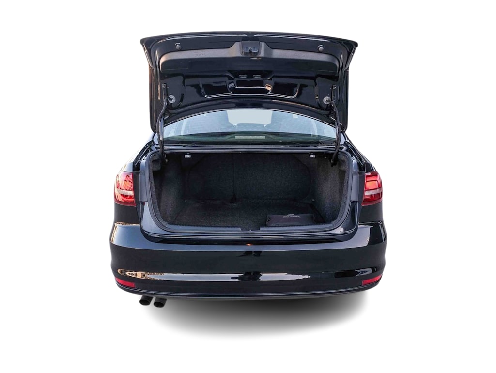 Thumbnail: 2018 Volkswagen Jetta - 15