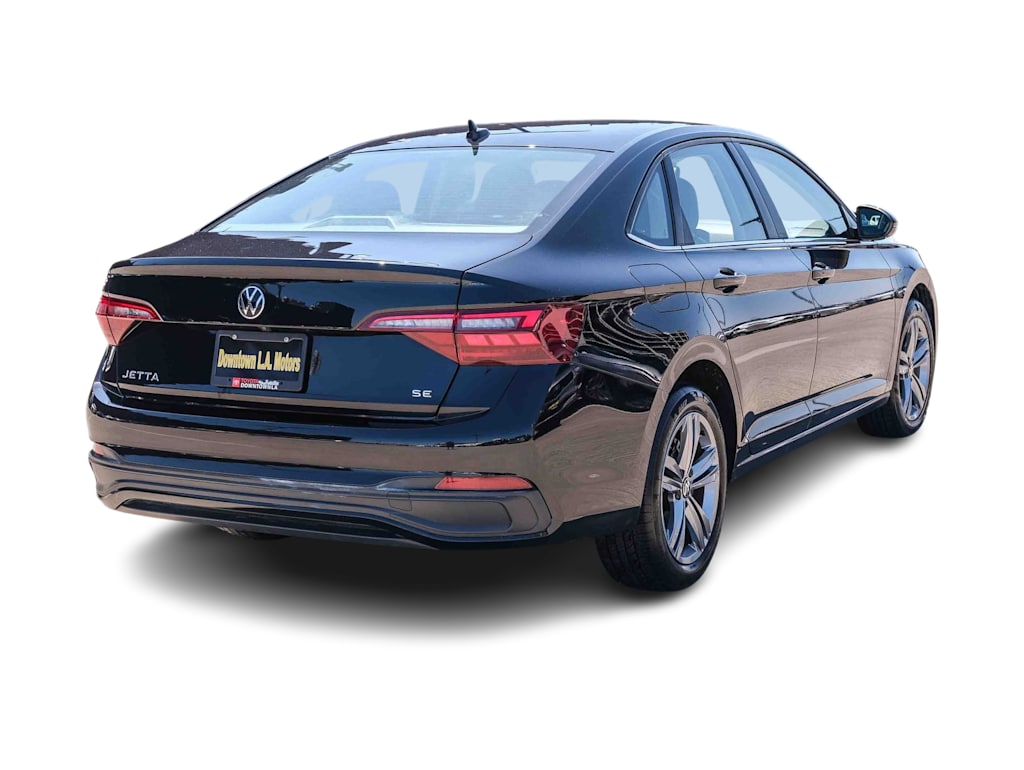 Thumbnail: 2024 Volkswagen Jetta - 18