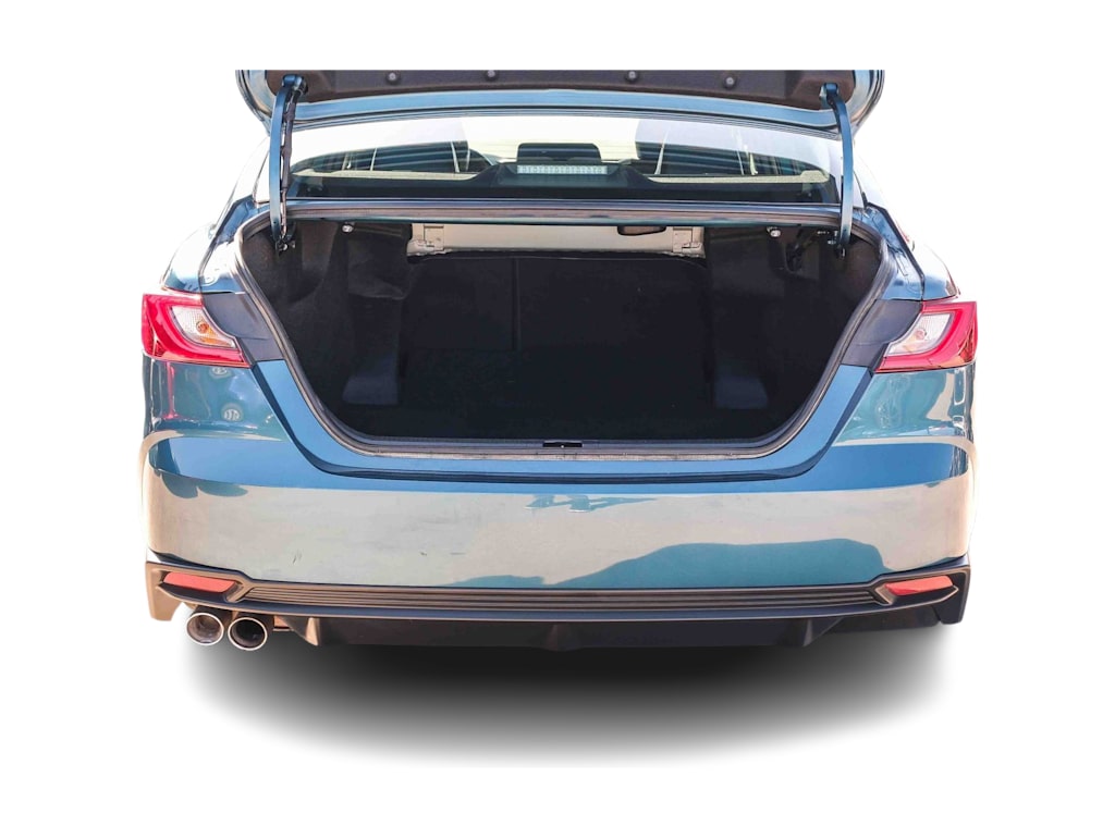 Thumbnail: 2025 Toyota Camry - 15