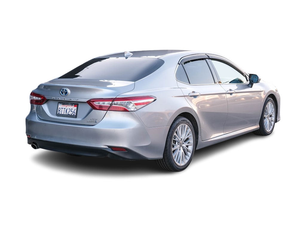 Thumbnail: 2020 Toyota Camry - 18