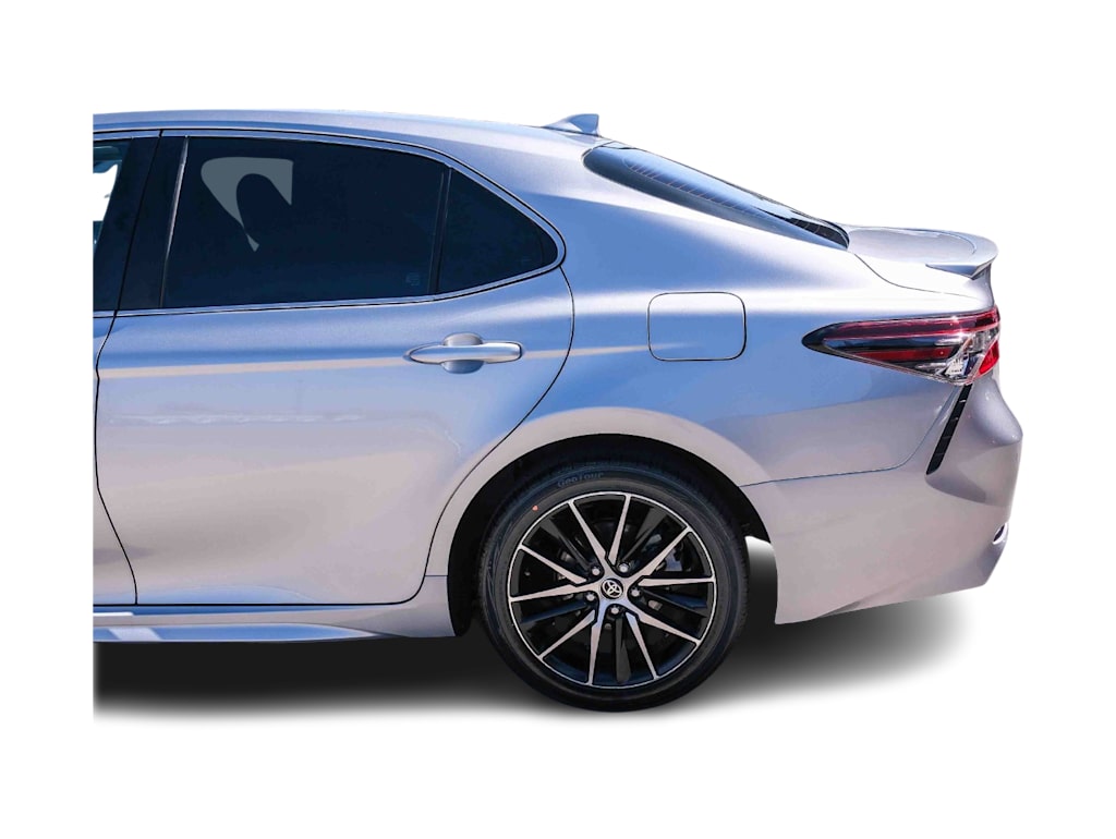 Thumbnail: 2022 Toyota Camry - 18
