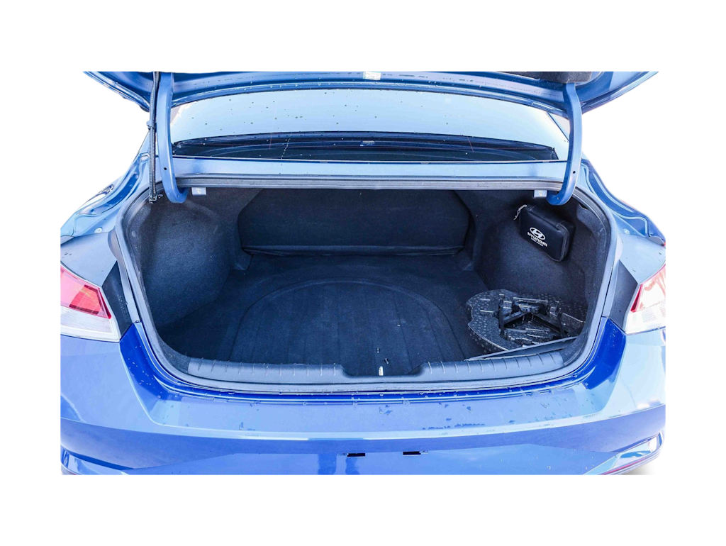 Thumbnail: 2022 Hyundai Elantra - 30