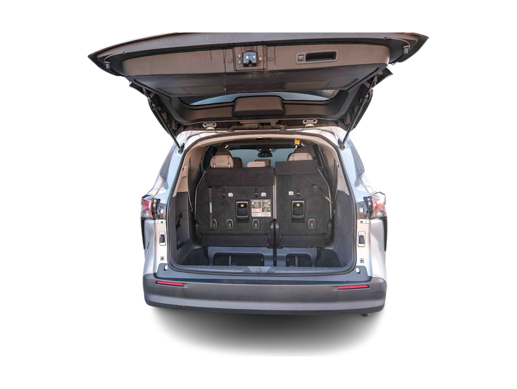 Thumbnail: 2024 Toyota Sienna - 16