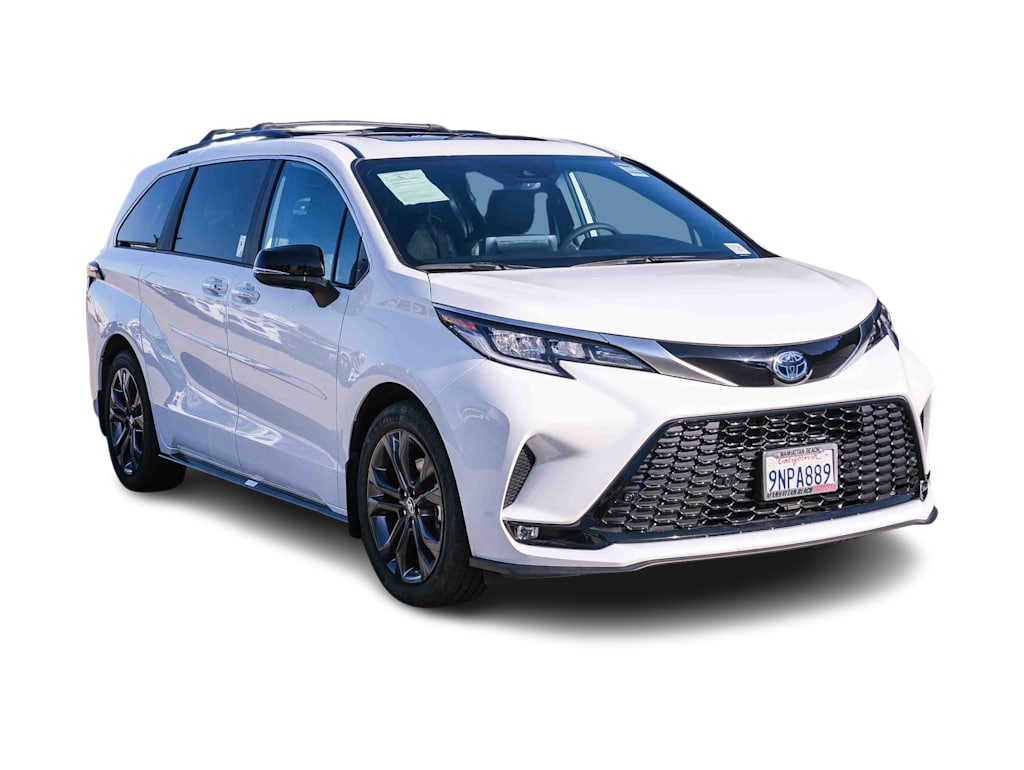 Thumbnail: 2024 Toyota Sienna - 18