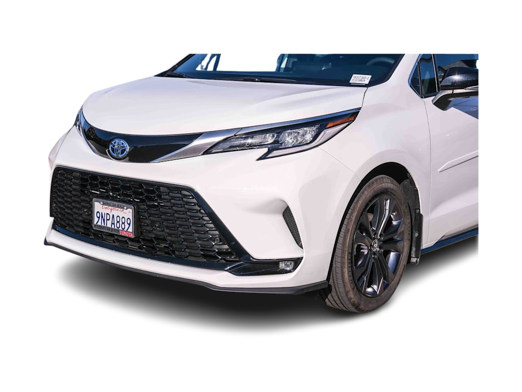 Thumbnail: 2024 Toyota Sienna - 22