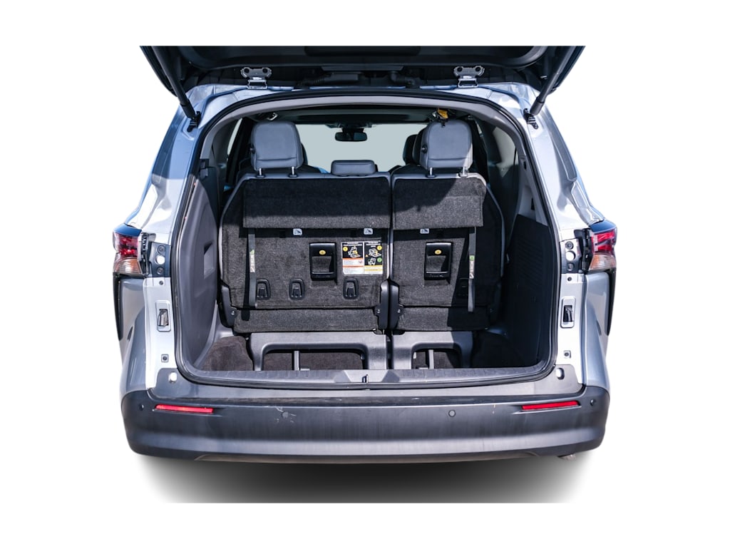 Thumbnail: 2024 Toyota Sienna - 16