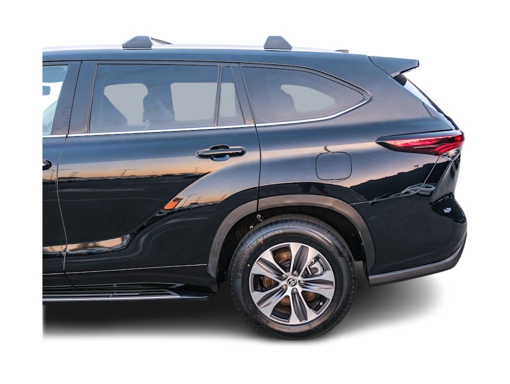 Thumbnail: 2024 Toyota Highlander - 19