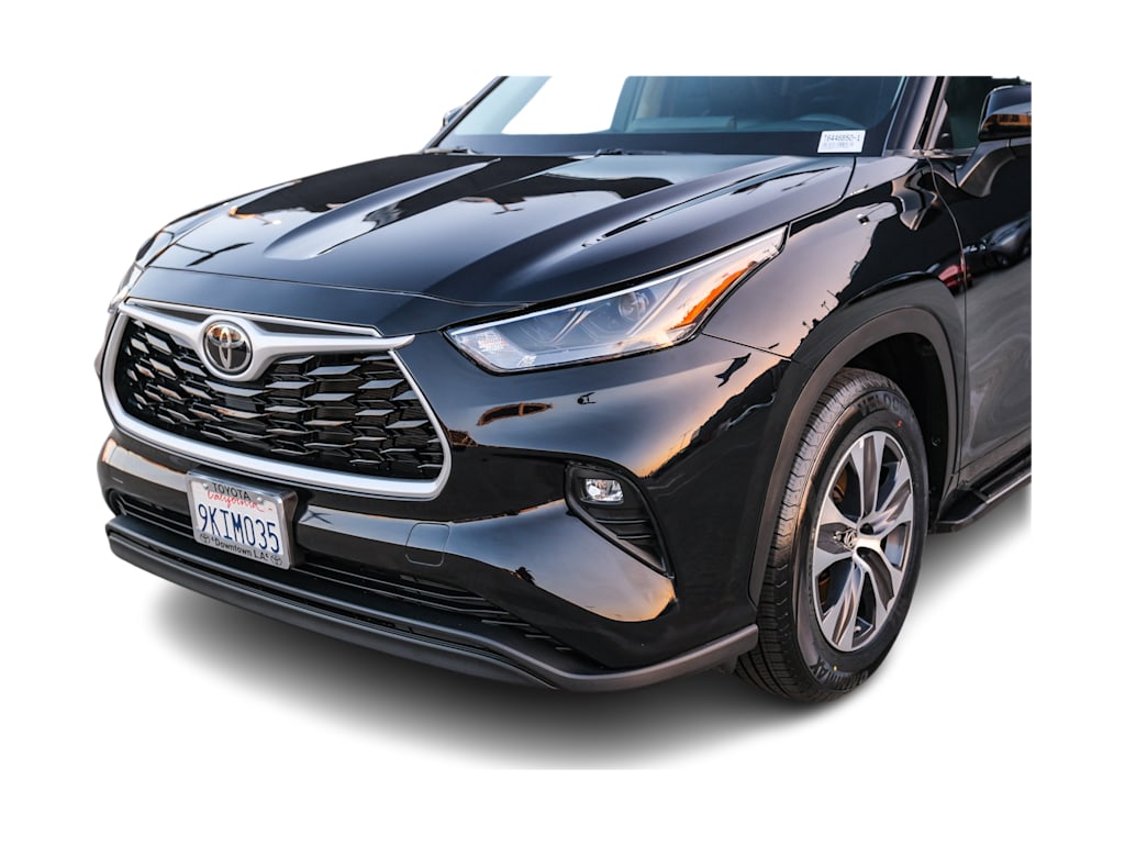 Thumbnail: 2024 Toyota Highlander - 21