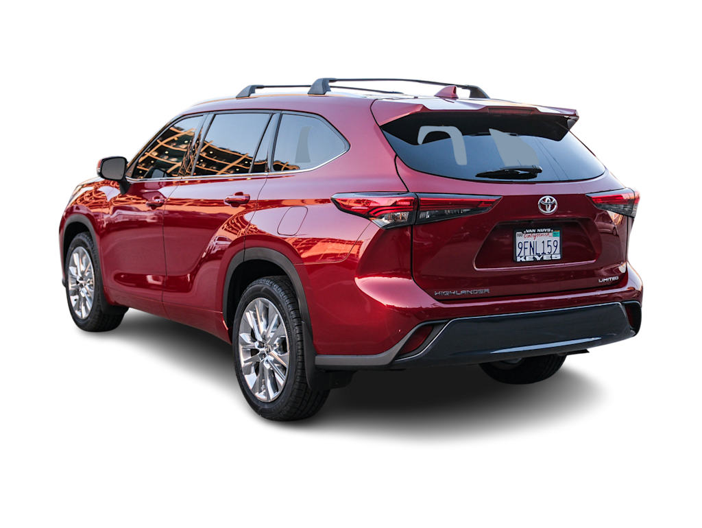 Thumbnail: 2023 Toyota Highlander - 3