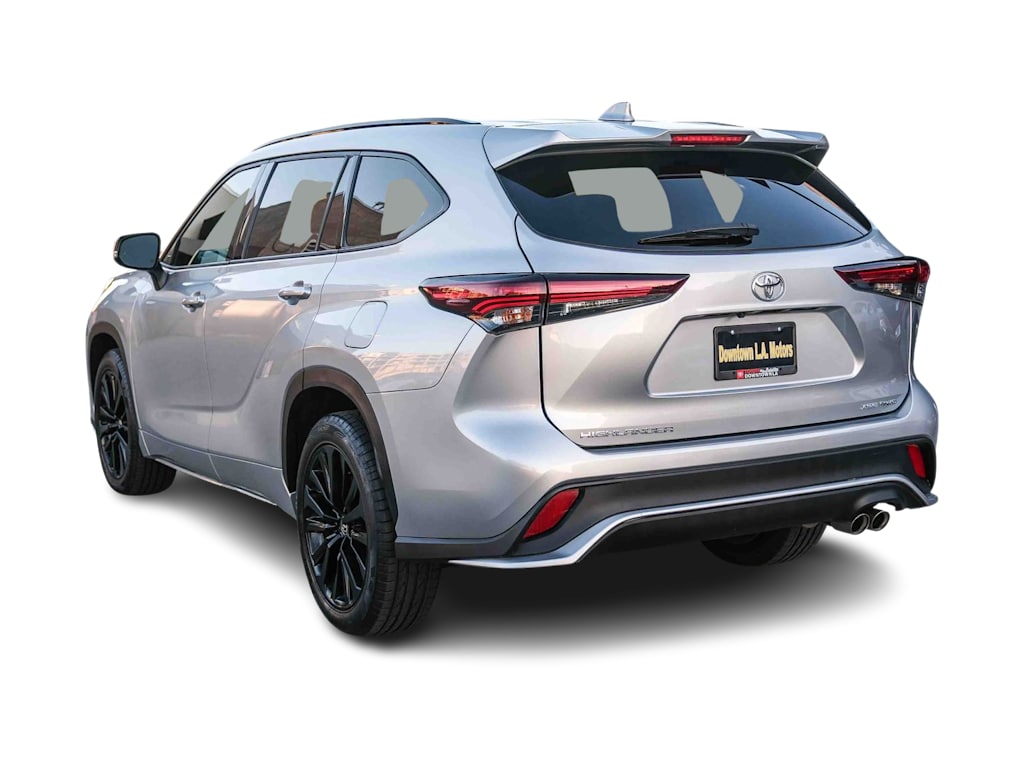 Thumbnail: 2025 Toyota Highlander - 4