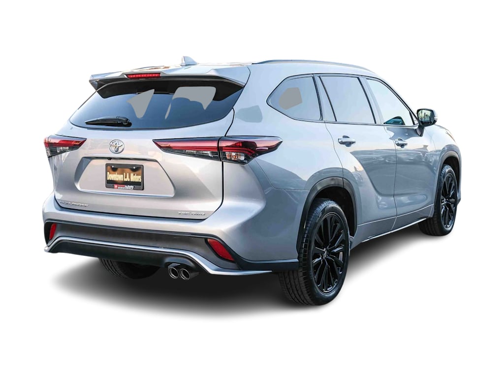 Thumbnail: 2025 Toyota Highlander - 18
