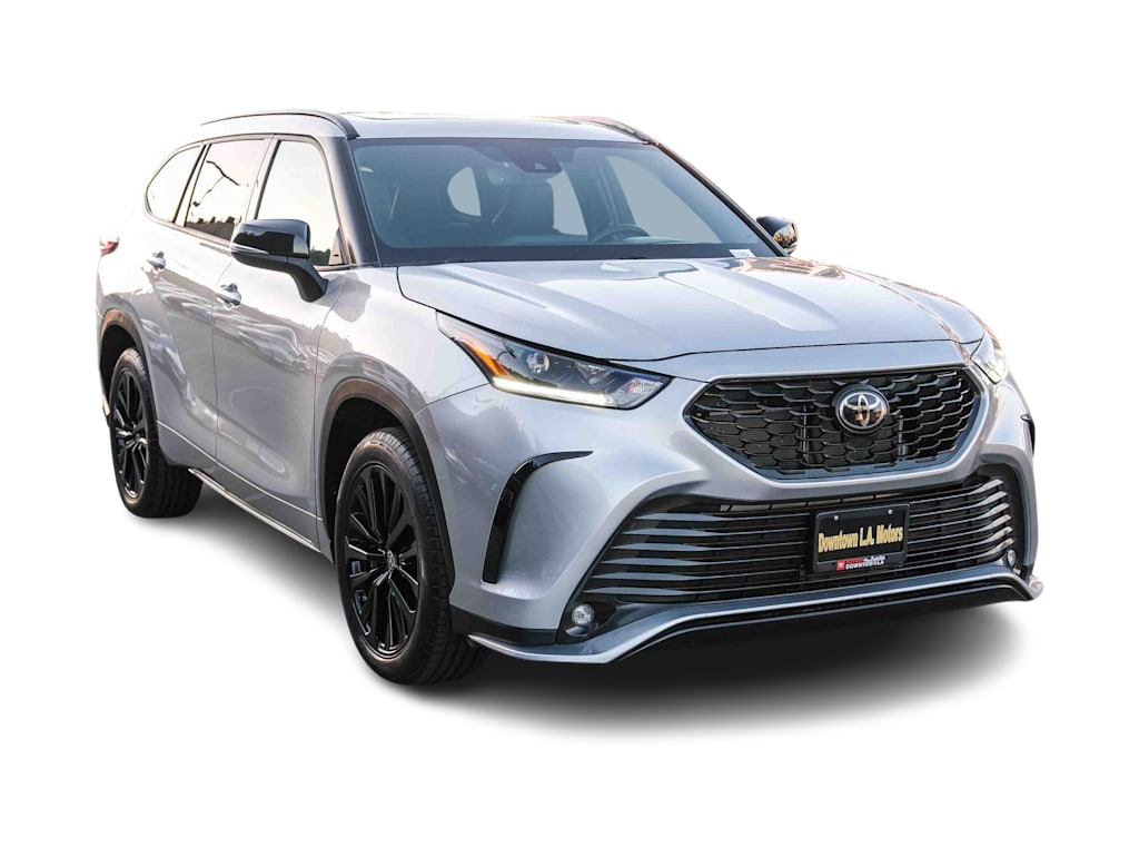 Thumbnail: 2025 Toyota Highlander - 17