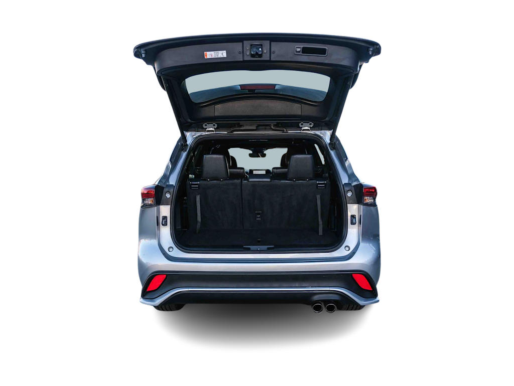 Thumbnail: 2025 Toyota Highlander - 16