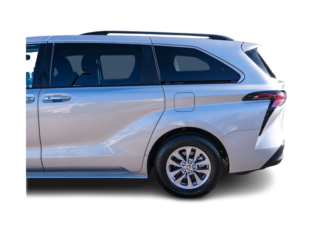 Thumbnail: 2024 Toyota Sienna - 19