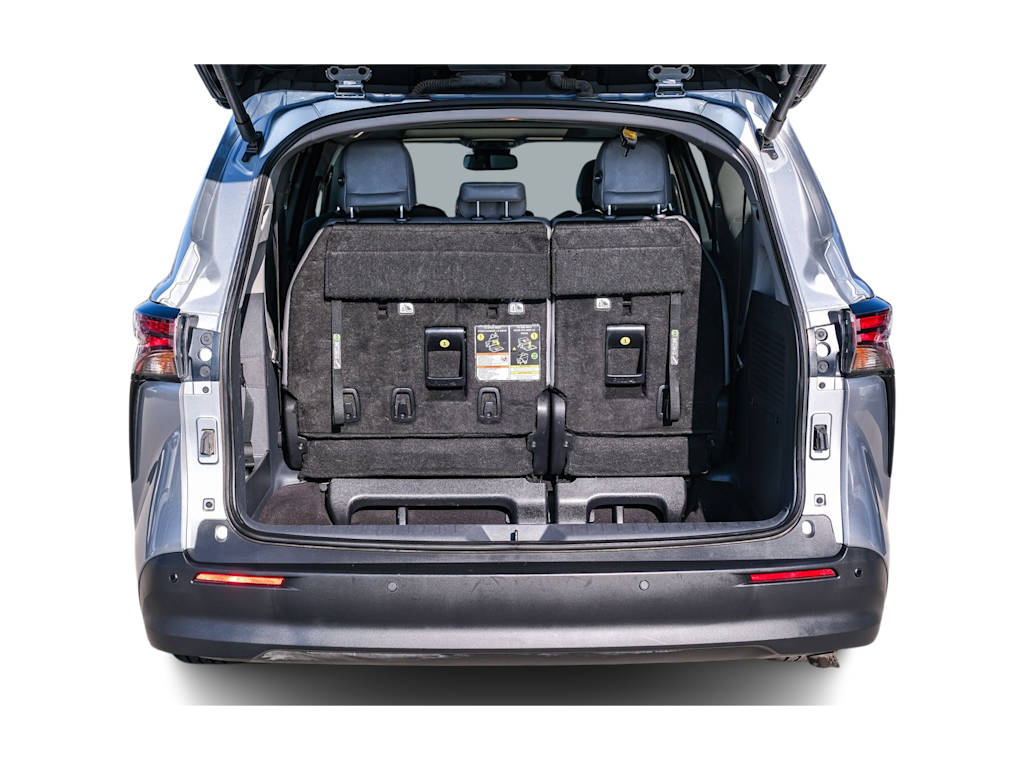 Thumbnail: 2024 Toyota Sienna - 16