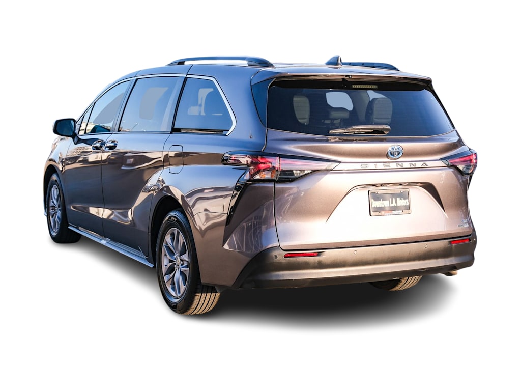 Thumbnail: 2024 Toyota Sienna - 4