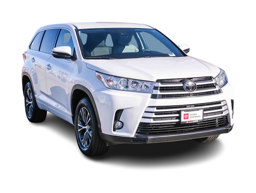 Thumbnail: 2018 Toyota Highlander - 16