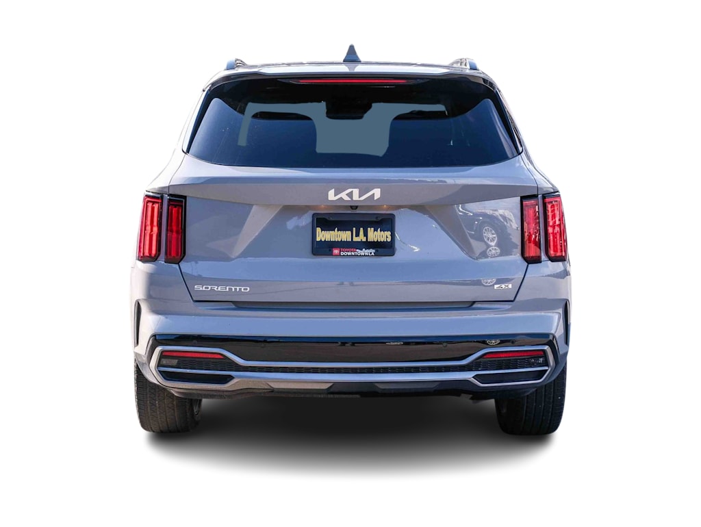 Thumbnail: 2023 Kia Sorento - 4