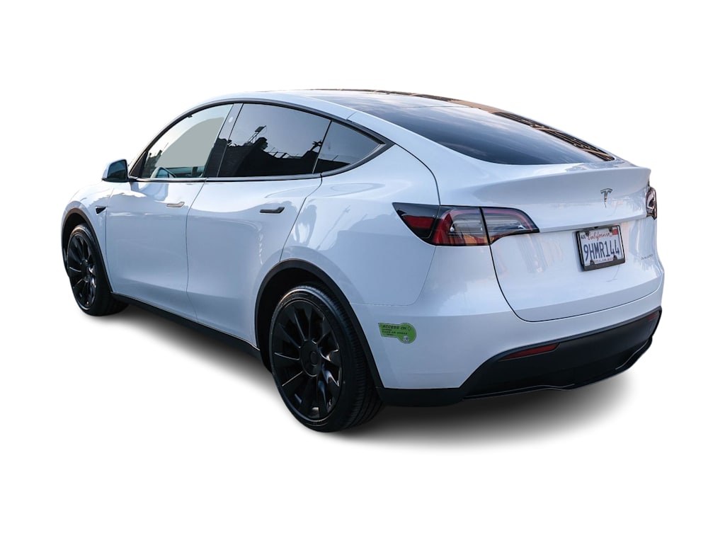 Thumbnail: 2023 Tesla Model Y - 3