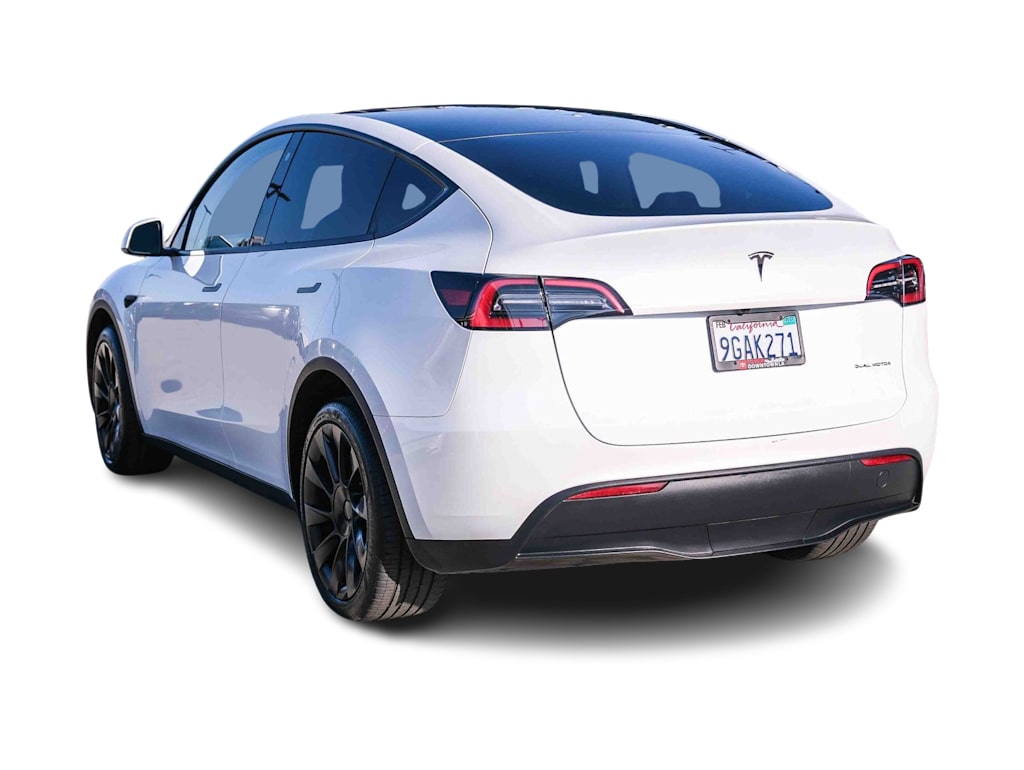 Thumbnail: 2023 Tesla Model Y - 17