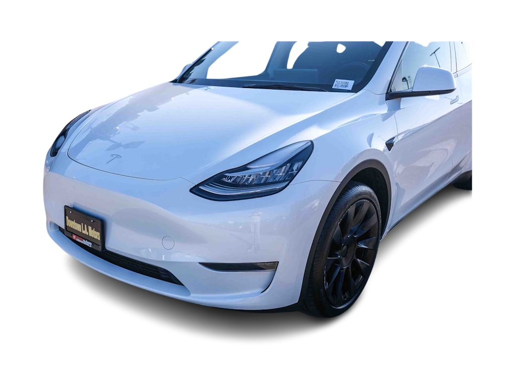 Thumbnail: 2023 Tesla Model Y - 21