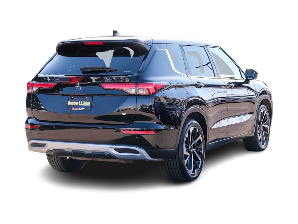 Thumbnail: 2024 Mitsubishi Outlander - 15