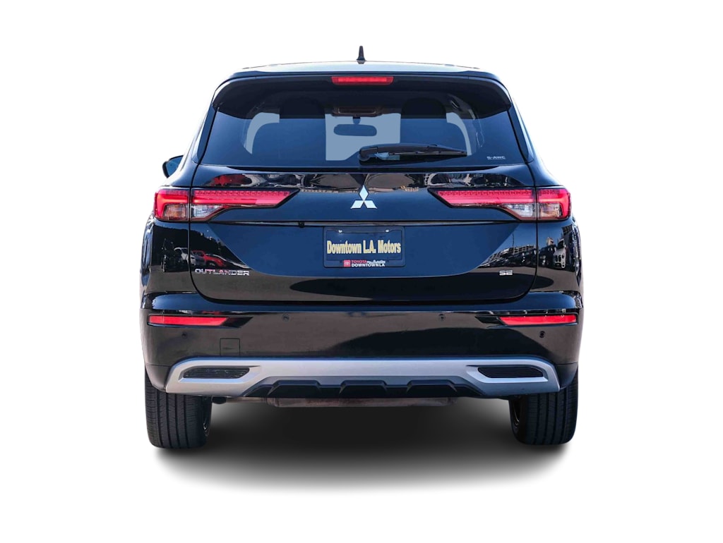 Thumbnail: 2024 Mitsubishi Outlander - 4