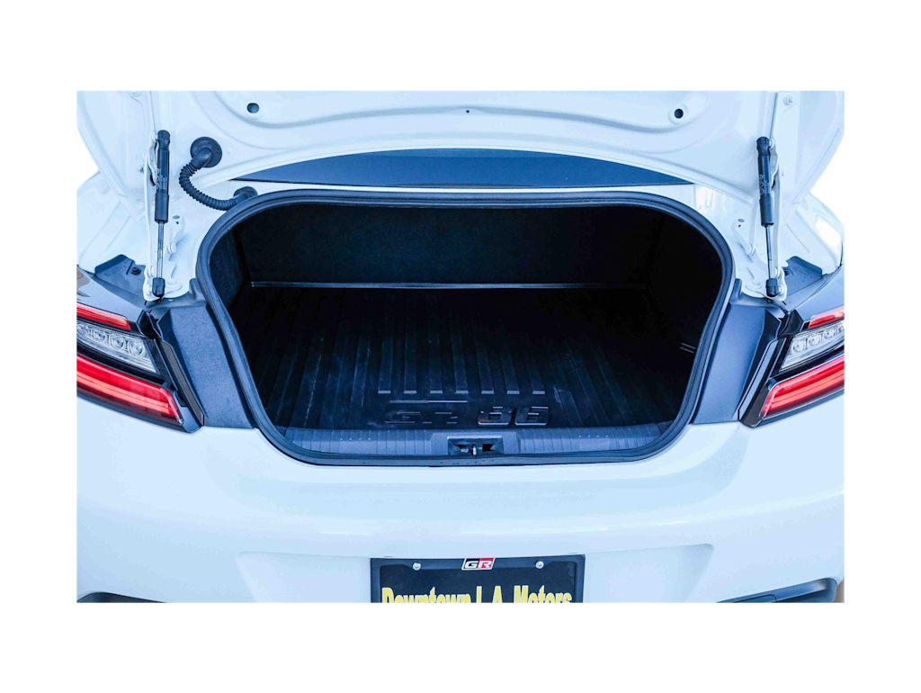 Thumbnail: 2025 Toyota GR86 - 16