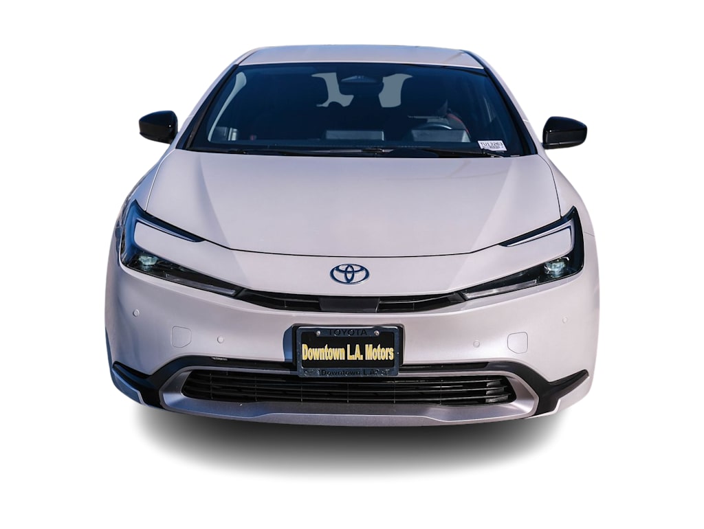 Thumbnail: 2025 Toyota Prius v - 5
