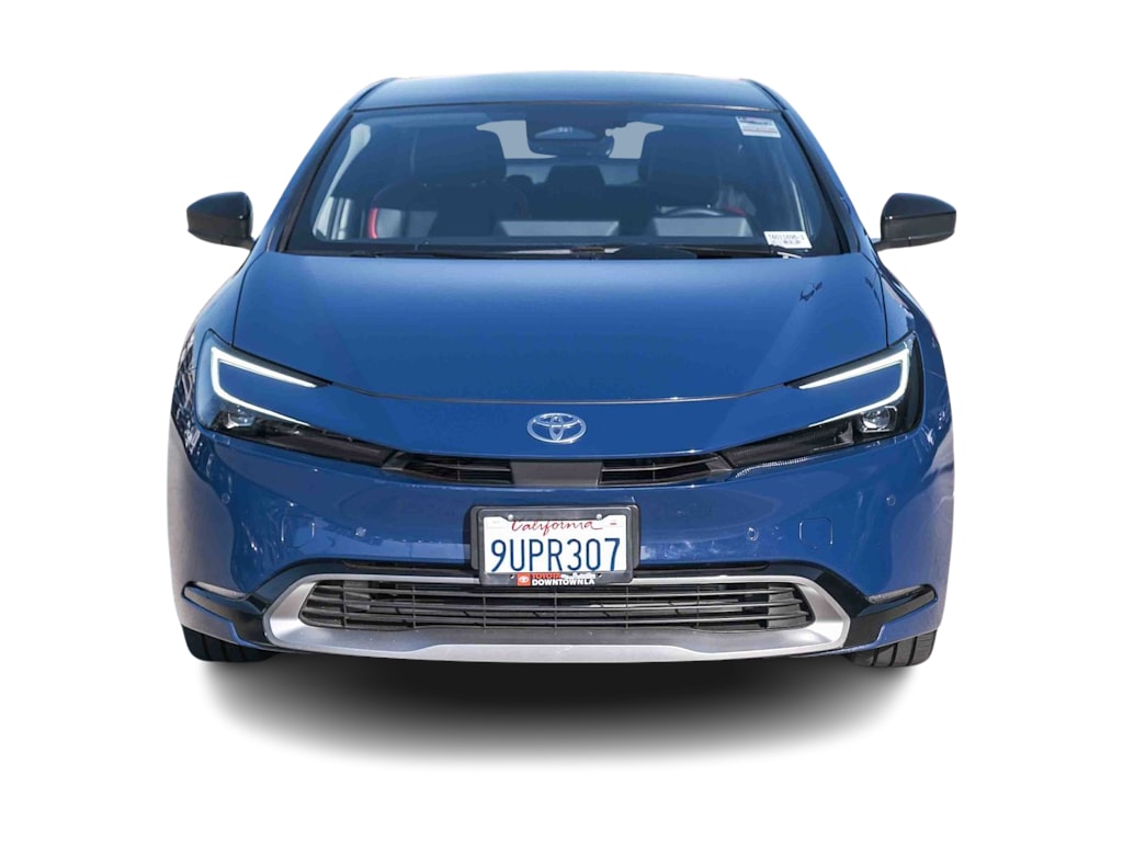 Thumbnail: 2025 Toyota Prius v - 5