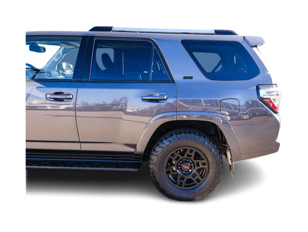 Thumbnail: 2019 Toyota 4Runner - 3