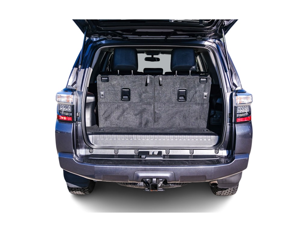 Thumbnail: 2019 Toyota 4Runner - 16