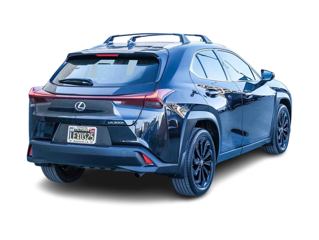 Thumbnail: 2025 Lexus UX - 18