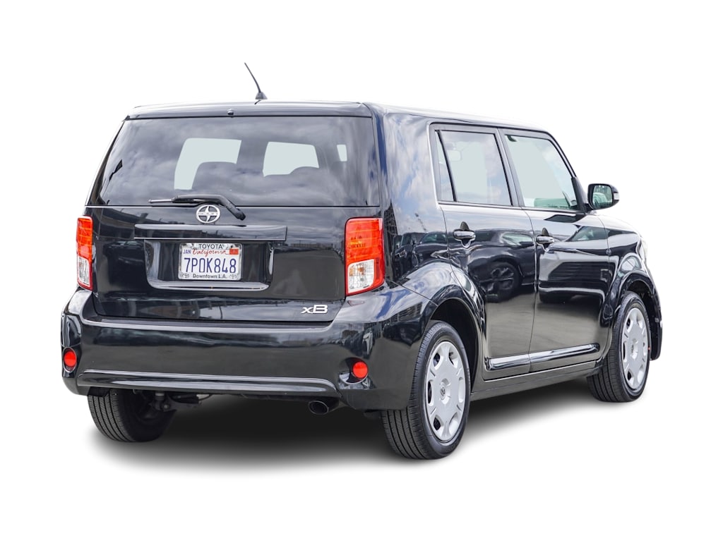 2013 Scion xB Base 17
