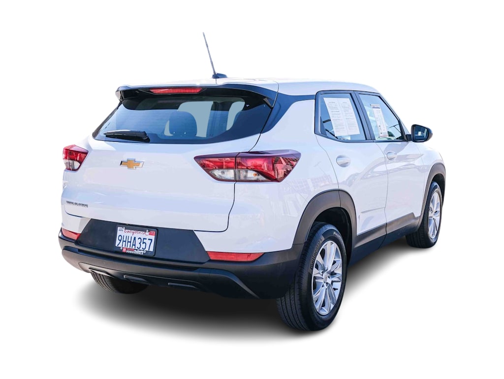 Thumbnail: 2023 Chevrolet TrailBlazer - 18