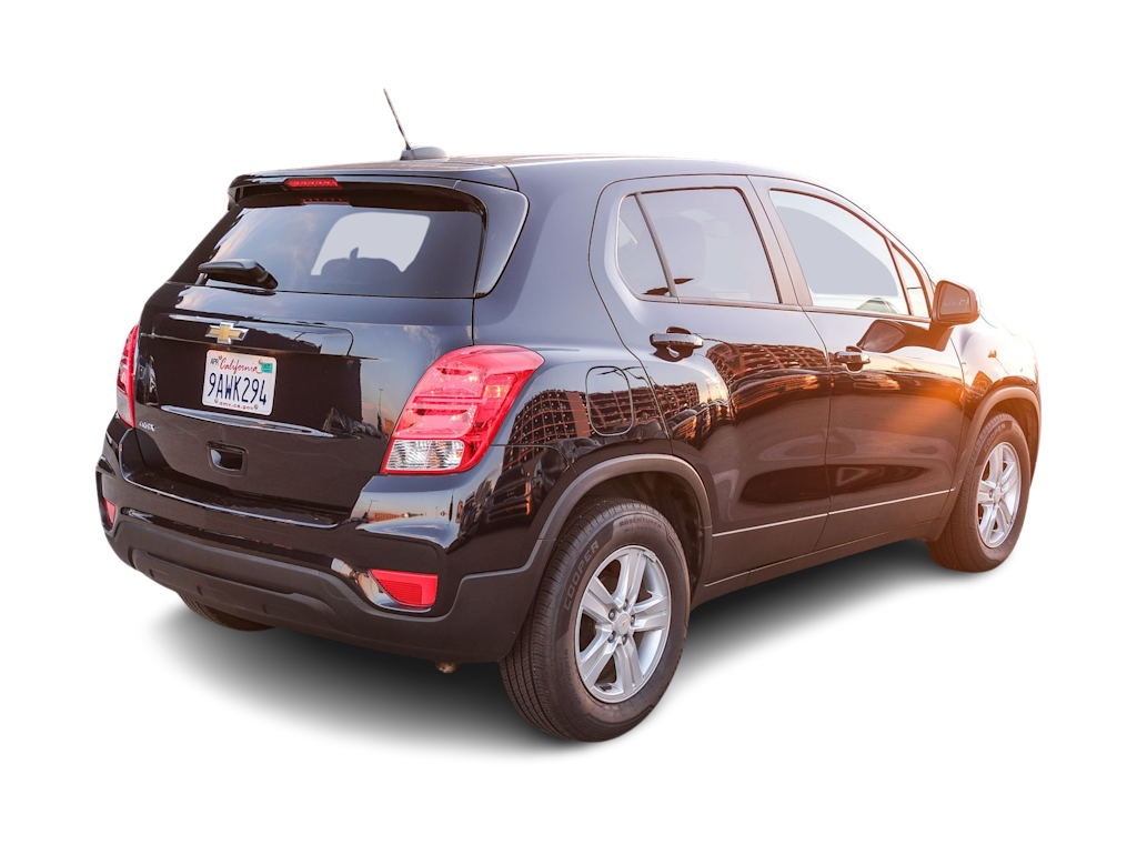 Thumbnail: 2022 Chevrolet Trax - 17