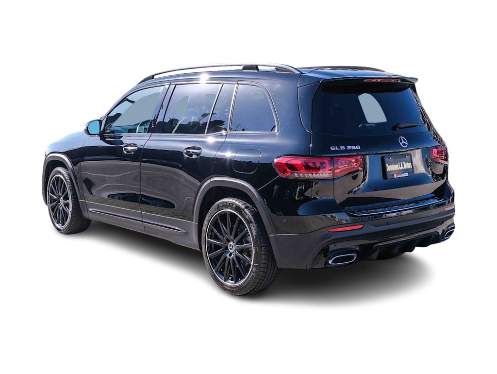 Thumbnail: 2023 Mercedes-Benz GLB - 4