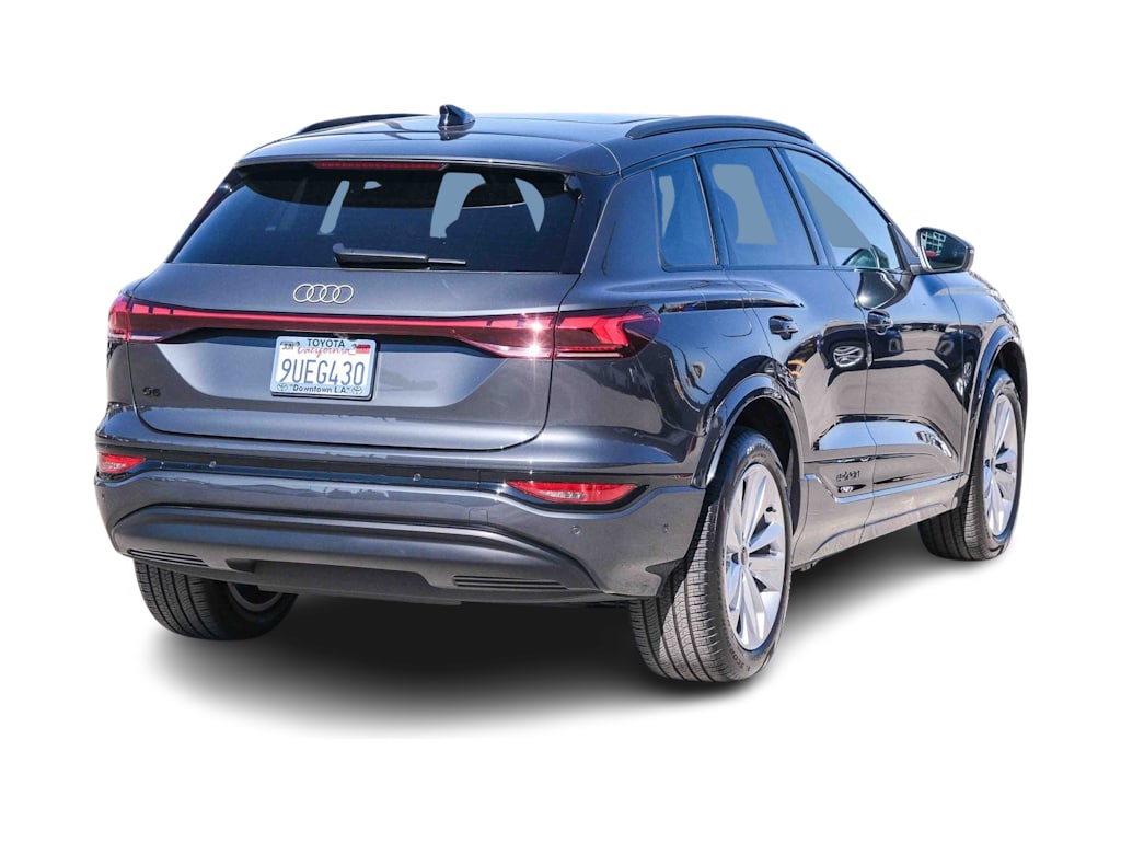 Thumbnail: 2025 Audi Q6 e-tron - 18