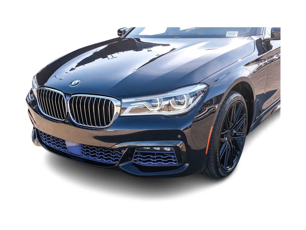 Thumbnail: 2018 BMW 7 Series - 21