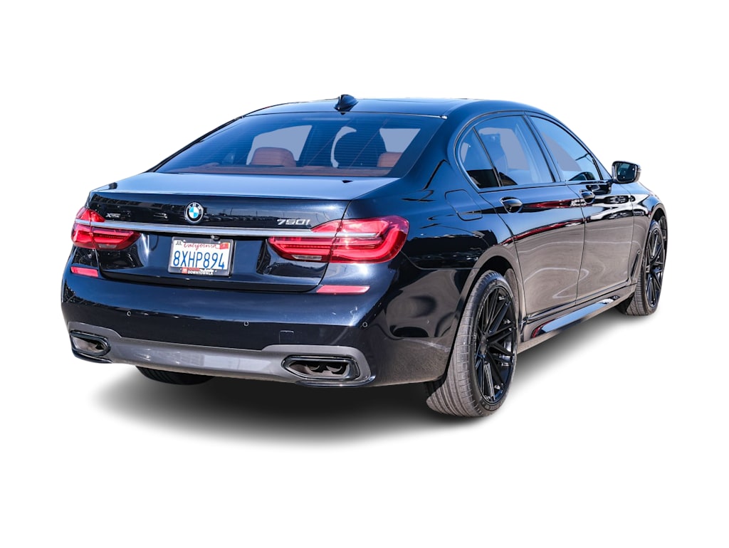 Thumbnail: 2018 BMW 7 Series - 17