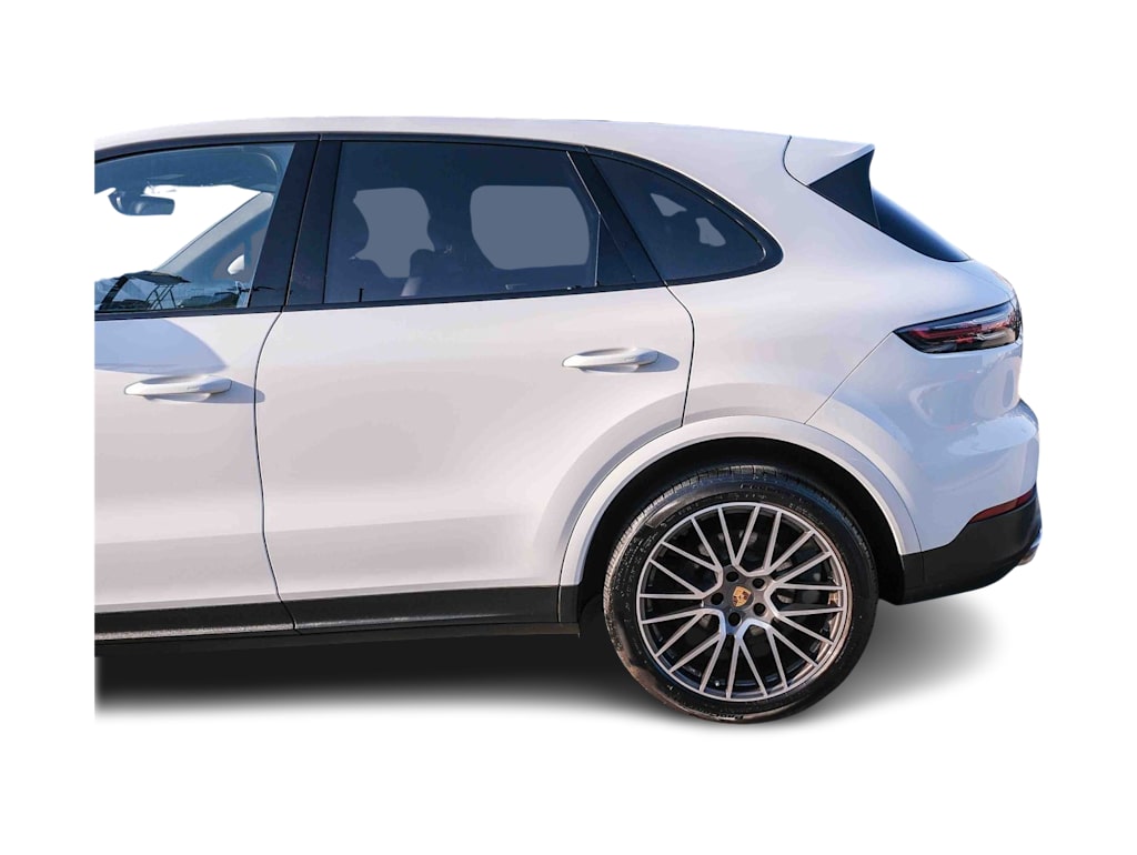 Thumbnail: 2022 Porsche Cayenne - 18